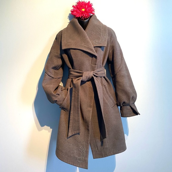 European Rhinestones coat - Picture 1 of 6